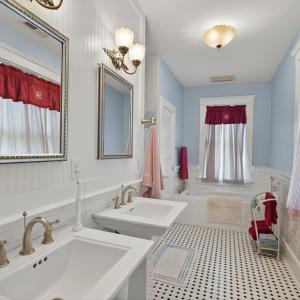 Photo #34 of 4 TAZEWELL AVE, CAPE CHARLES, VA 80.0 acres