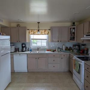 Photo #11 of 6390 CHURCH ST, CHINCOTEAGUE, VA 10,890.0 acres