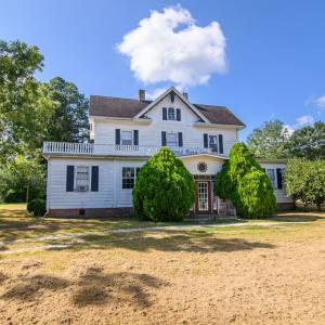 Photo #3 of 84 MARKET ST, ONANCOCK, VA 1.8 acres