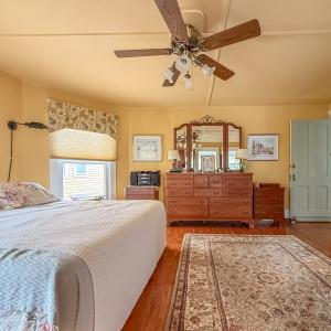 Photo #63 of 108 BAY AVE, CAPE CHARLES, VA 0.1 acres