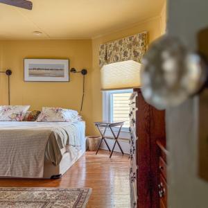 Photo #61 of 108 BAY AVE, CAPE CHARLES, VA 0.1 acres