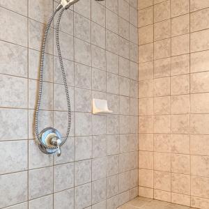 Photo #83 of 8 ENGLISH CT, CAPE CHARLES, VA 20,797.0 acres