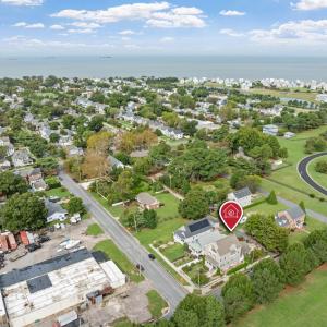 Photo #7 of 727 TAZEWELL AVE, CAPE CHARLES, VA 0.1 acres