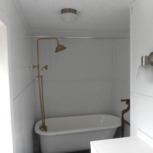 Upstairs Bath