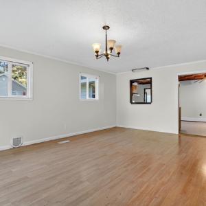 Family Room/Dinning Room