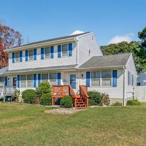 Photo #3 of 6135 MARTIN LN, CHINCOTEAGUE, VA 9.0 acres