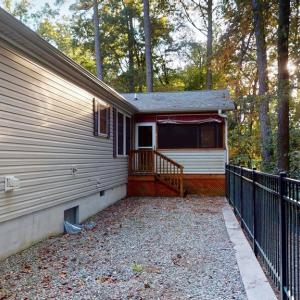 Photo #44 of 2146 BUCCANEER BLVD, GREENBACKVILLE, VA 0.3 acres