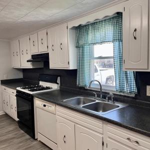 Photo #4 of 6 WEST ST, WACHAPREAGUE, VA 0.1 acres