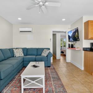 Photo #10 of 7482 EAST SIDE RD, CHINCOTEAGUE, VA