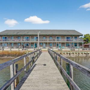 Photo #2 of 7482 EAST SIDE RD, CHINCOTEAGUE, VA