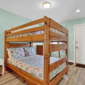 Photo #26 of 7482 EAST SIDE RD, CHINCOTEAGUE, VA