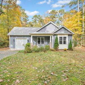 Gorgeous Sterling Custom Home!