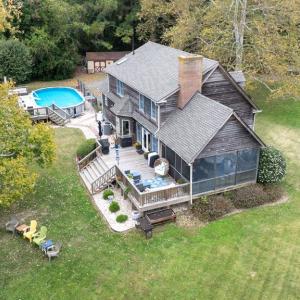 Private setting with mature landscaping