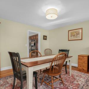 Formal dinning room