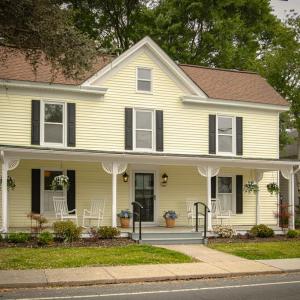 Classic Craftsman Front Porch