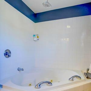 Photo #31 of 7531 DOE BAY, CHINCOTEAGUE, VA 68.0 acres