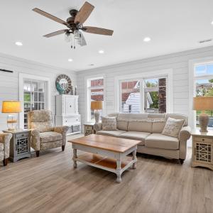 Photo #46 of 403 TAZEWELL AVE, CAPE CHARLES, VA 0.3 acres