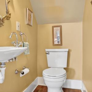 Photo #21 of 403 TAZEWELL AVE, CAPE CHARLES, VA 0.3 acres