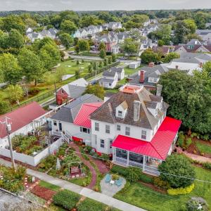 Photo #92 of 403 TAZEWELL AVE, CAPE CHARLES, VA 0.3 acres