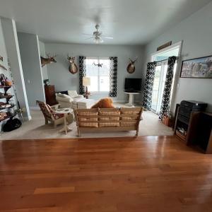 Living Area 2