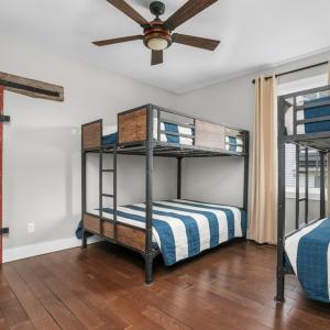 Photo #30 of 3148 MAIN ST, CHINCOTEAGUE, VA 0.4 acres