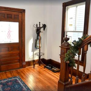 Impressive Open Foyer