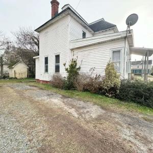 Parking Area Apt B and C