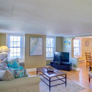 Photo #11 of 4406 MAIN ST, CHINCOTEAGUE, VA 0.2 acres