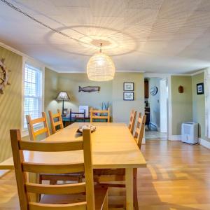 Photo #14 of 4406 MAIN ST, CHINCOTEAGUE, VA 0.2 acres