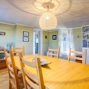 Photo #17 of 4406 MAIN ST, CHINCOTEAGUE, VA 0.2 acres