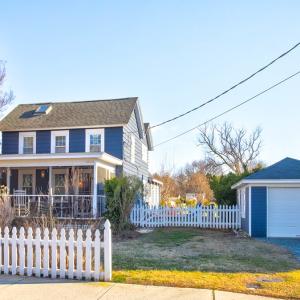 Photo #2 of 4406 MAIN ST, CHINCOTEAGUE, VA 0.2 acres