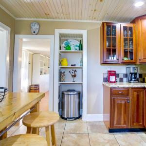 Photo #23 of 4406 MAIN ST, CHINCOTEAGUE, VA 0.2 acres