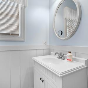 Photo #24 of 4515 DEEP HOLE RD, CHINCOTEAGUE, VA 1.0 acres