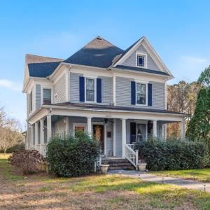 Front of House from Seaside Road