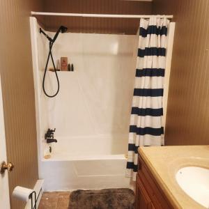 Photo #2 of 4192 DIVISION ST, CHINCOTEAGUE, VA 0.2 acres