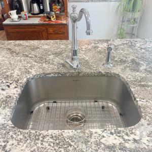 Sink/Granite Countertop
