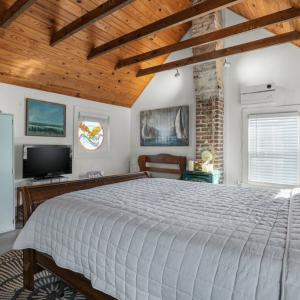 Photo #14 of 4145 HUR LN, CHINCOTEAGUE, VA 0.3 acres