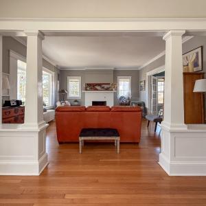 Foyer into the Livingroom