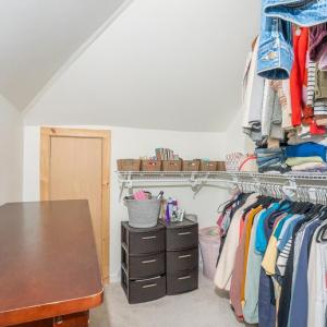 Walk-in closet