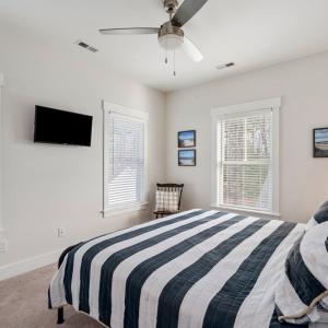 Photo #21 of 303 BAYSIDE AVENUE, CAPE CHARLES, VA 0.2 acres