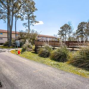 Photo #3 of 6570-111 COACH'S LANE, CHINCOTEAGUE, VA