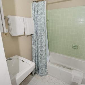 Photo #39 of 6228 CHURCH ST, CHINCOTEAGUE, VA 0.2 acres