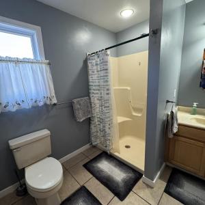 Back House Full Bathroom