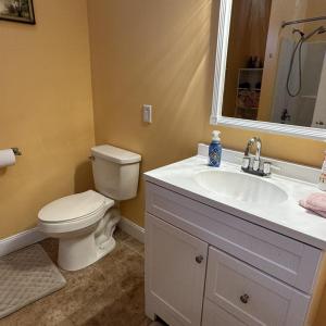 Back House Full Bathroom