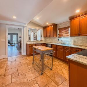307 Kitchen
