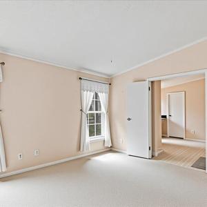 Primary Bedroom (VIRTUAL REMOVAL)