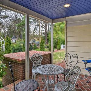Cover side porch - perfect for brunch or BBQ's