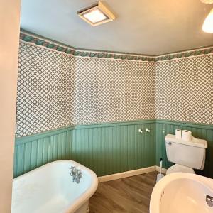 Photo #57 of 7384 LANKFORD HWY, OAK HALL, VA 1.3 acres