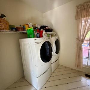Spacious laundry room.