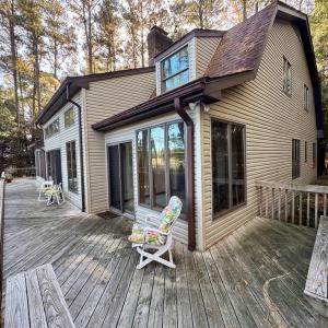 Deck area off of primary bedroom
